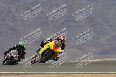 media/Jan-14-2023-SoCal Trackdays (Sat) [[497694156f]]/Turn 9 Set 2 (1130am)/